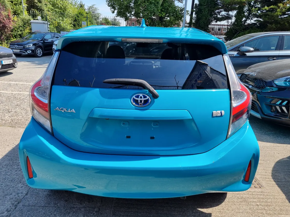 2020 TOYOTA AQUA PETROL HYBRID AUTOMATIC - Image 5