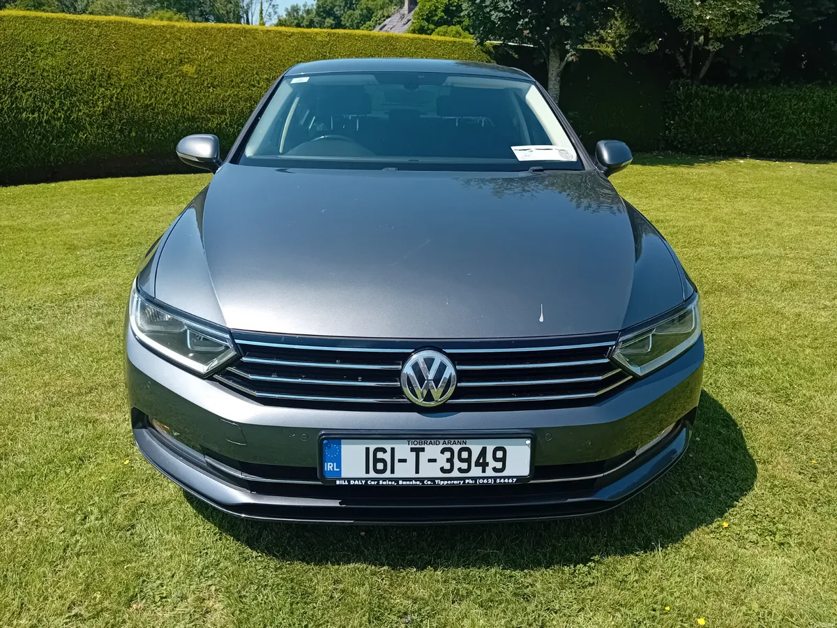 Volkswagen Passat 2016 - Image 2