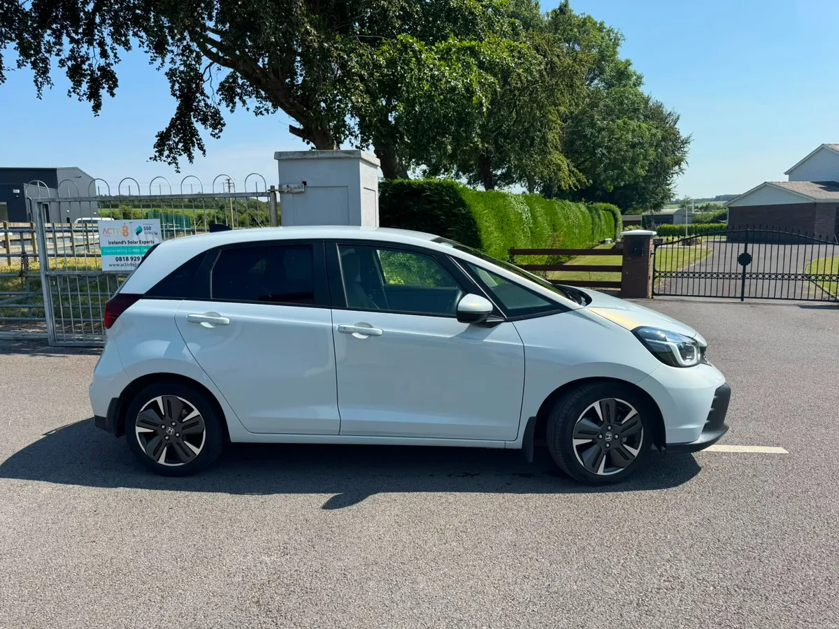 Honda Jazz Advance e:HEV 2025 - Image 3