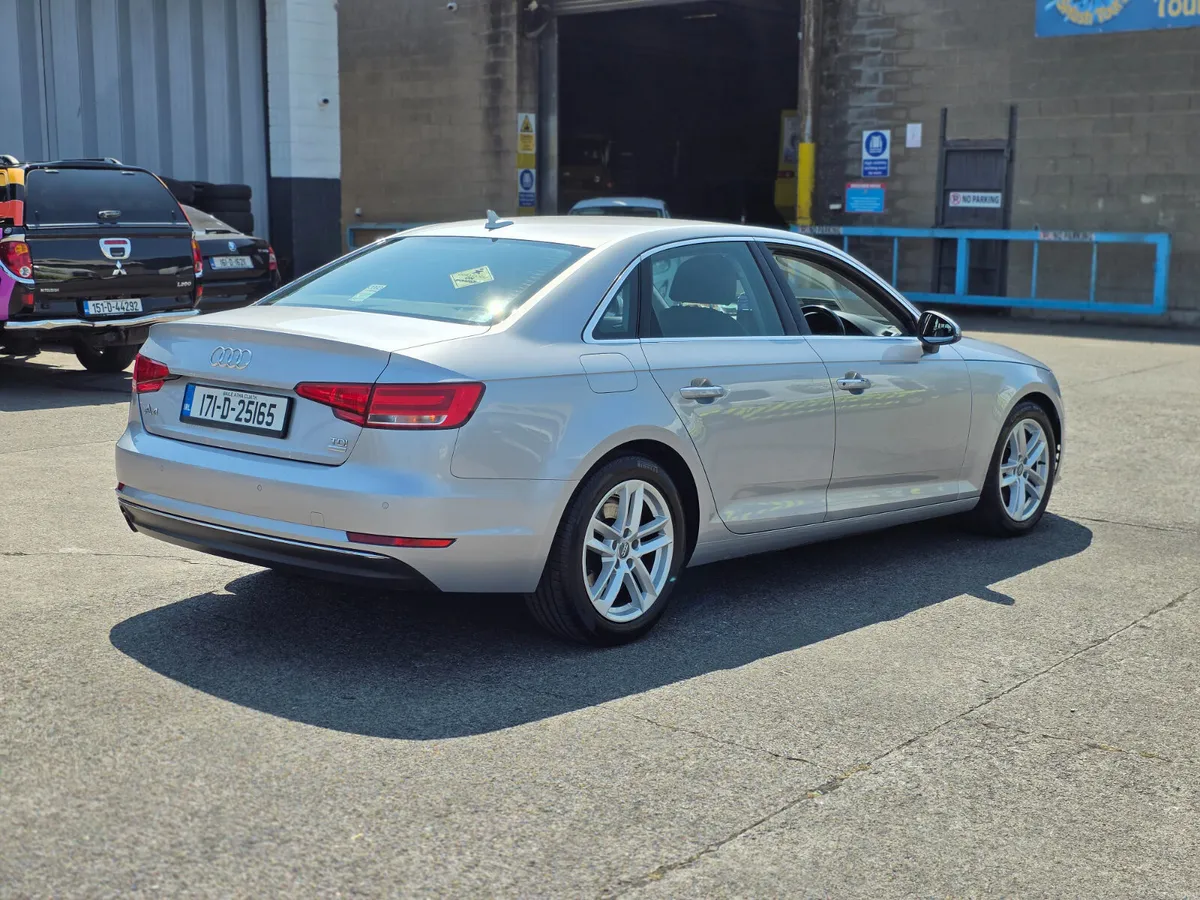 Audi A4 2.0 TDI  Tronic SE Ultra - Image 4