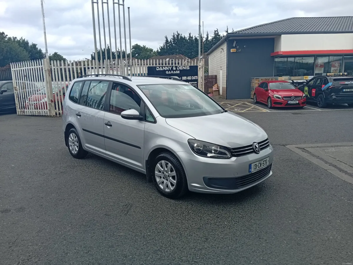 Volkswagen Touran 2013 - Image 1