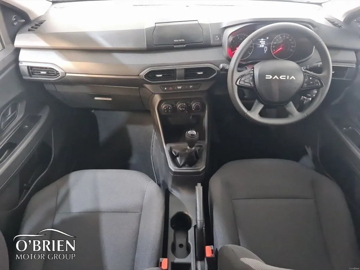 Dacia Sandero Essential - Image 2