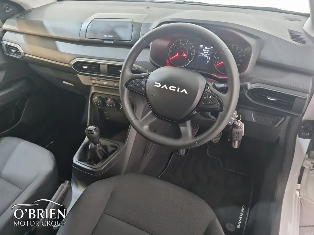 Dacia Sandero Essential - Image 6