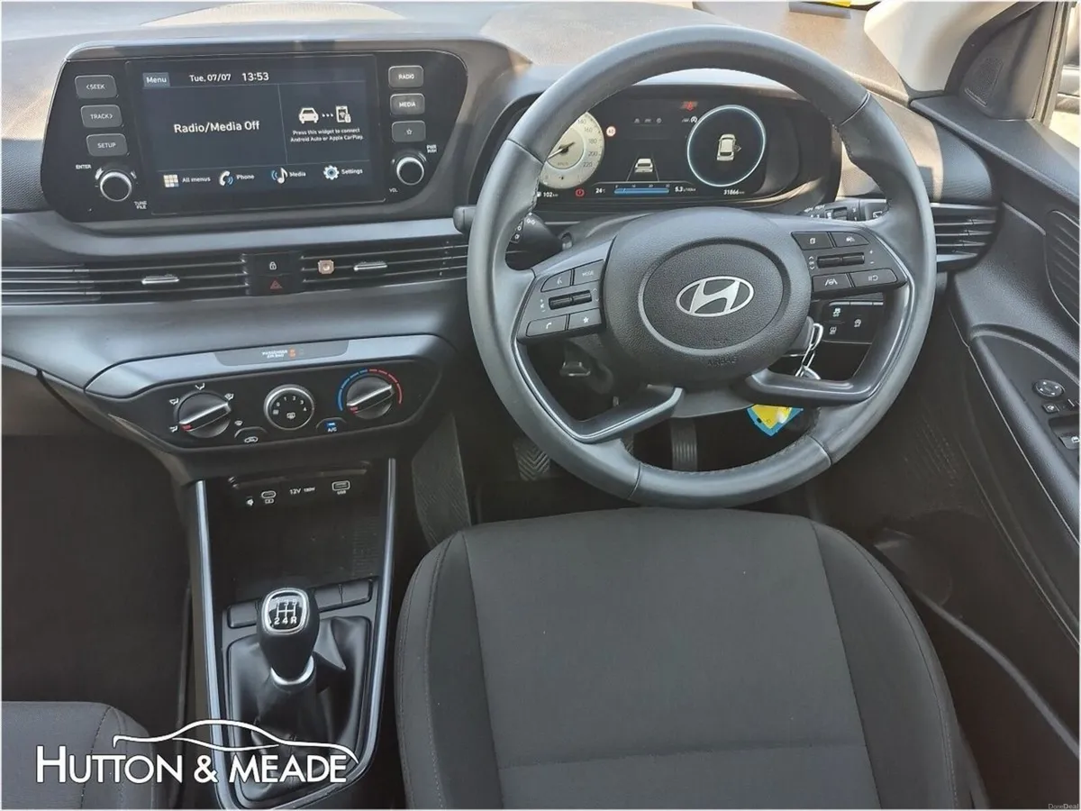 Hyundai i20 Delux Plus 1.2 Petrol 5dr - Image 3