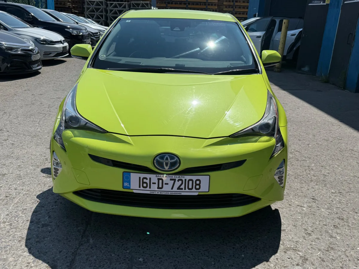 2016 Toyota Prius Hybrid Automatic/G Top leather - Image 2