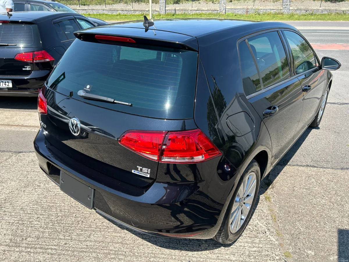 VOLKSWAGEN GOLF 2017, 1.2 TSI 5DR AUTO LOW KMS - Image 6