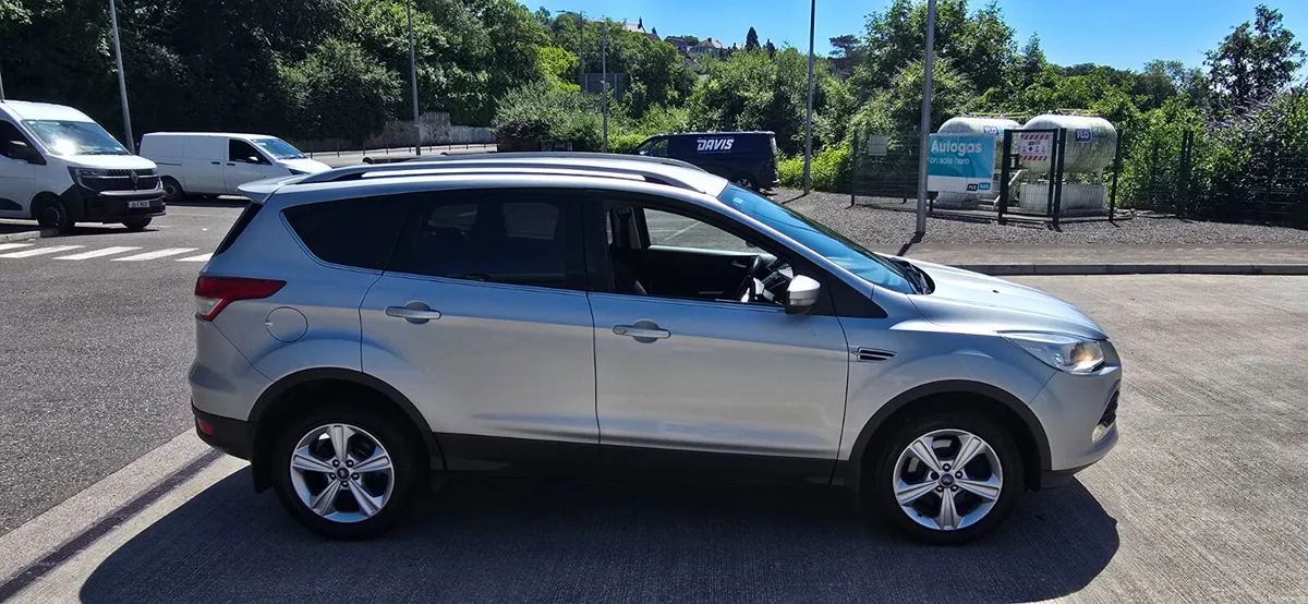 Ford Kuga 2015 Fully serviced - Image 4