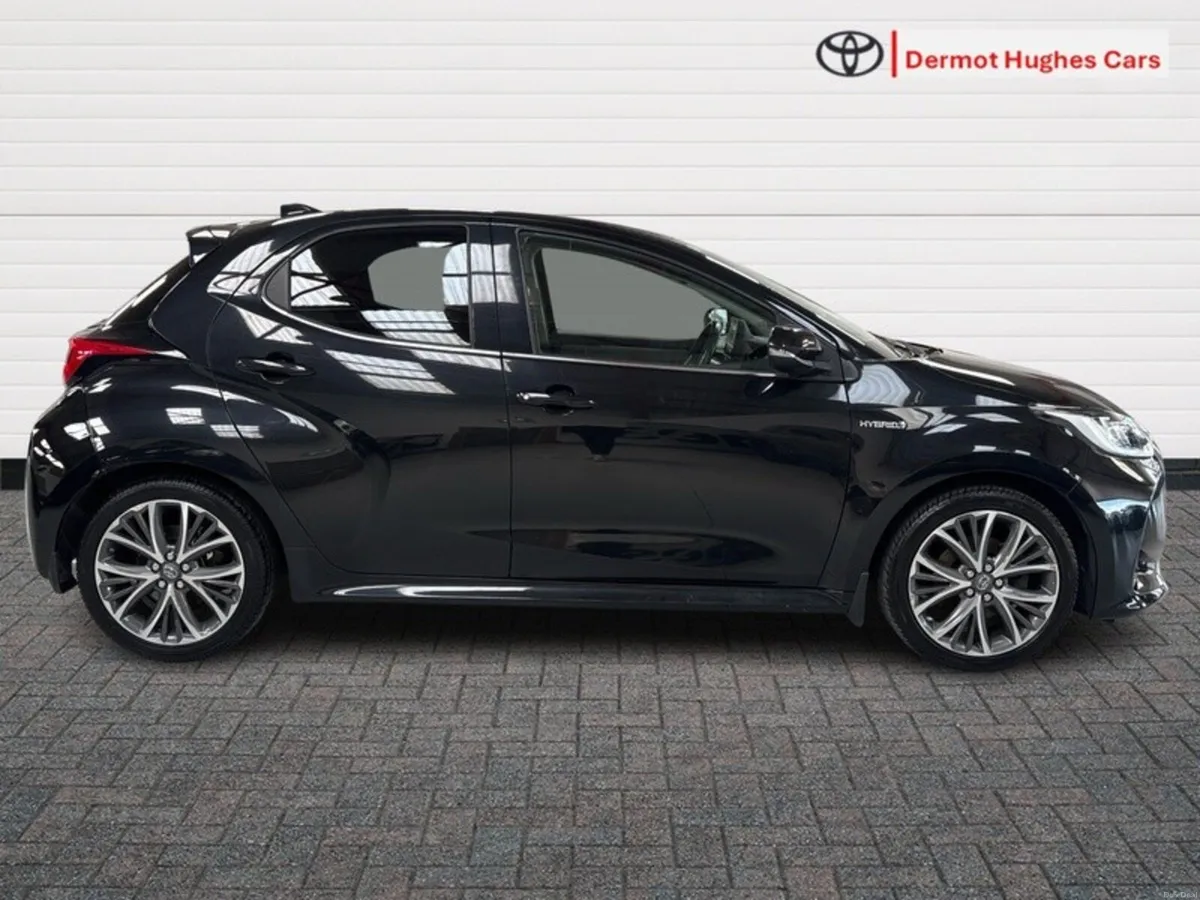 Toyota Yaris PLATINUM 4 4DR AUTO - Image 3