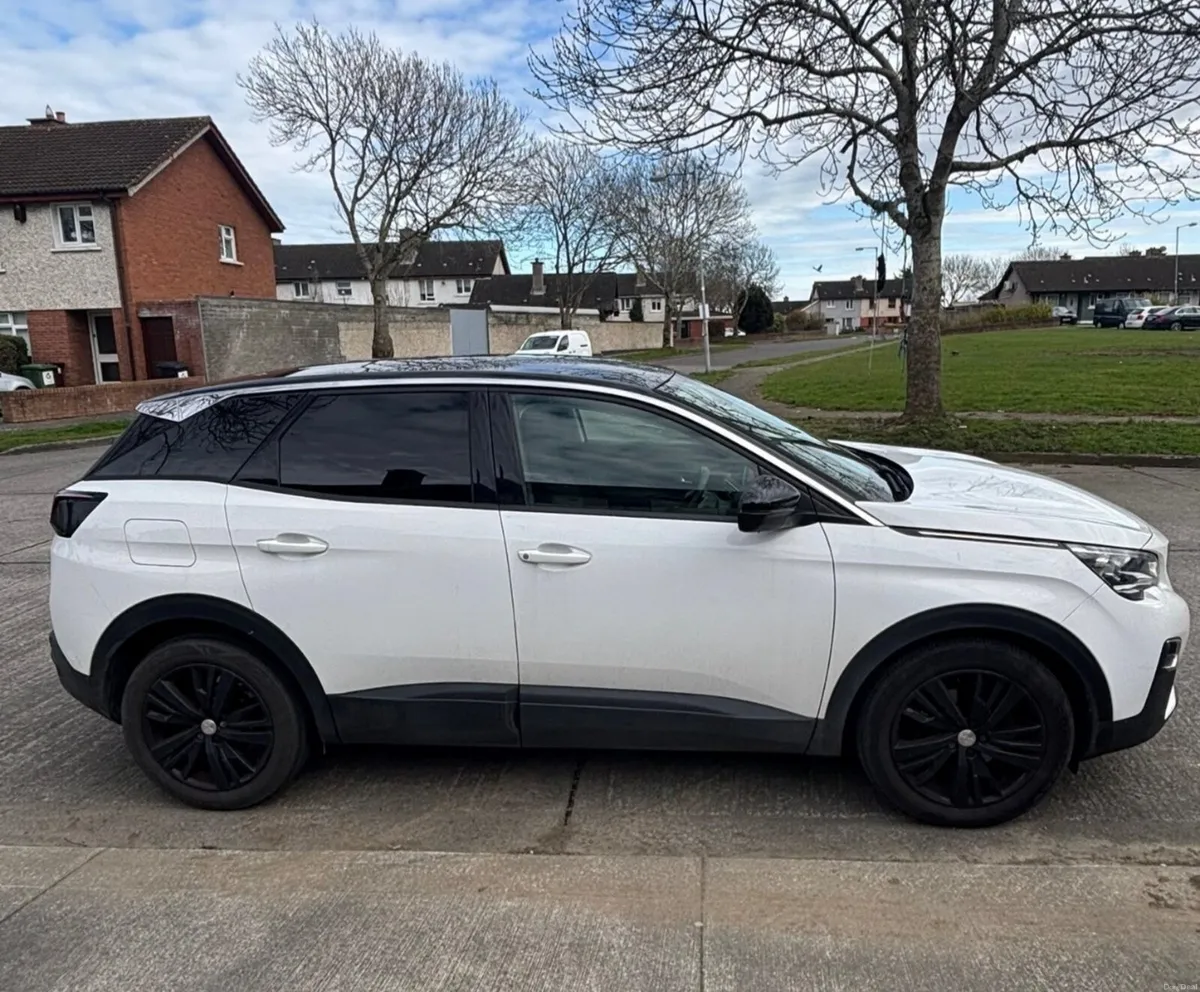 Peugeot 3008 2017 - Image 2