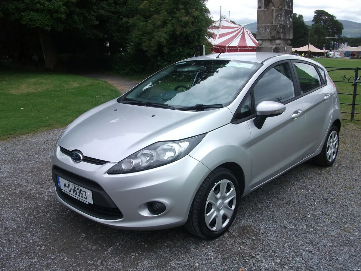 Ford Fiesta STYLE 1.25 NCT 7/27  2011 - Image 4