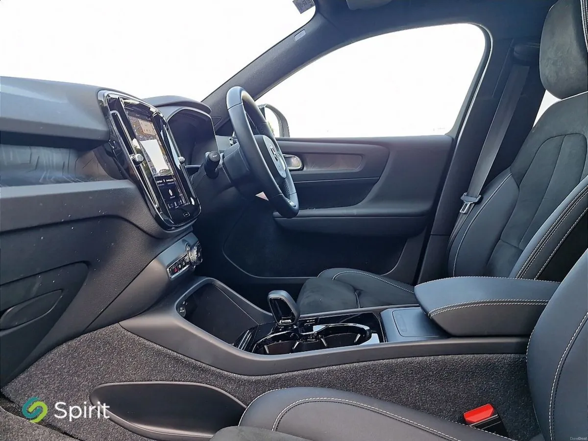 Volvo XC40 Fully Electric, Single Motor - Image 4