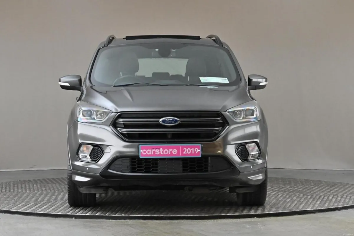 Ford Kuga 1.5TDCi ST-LINE FWD 120BHP**LEATHER**EL. - Image 2