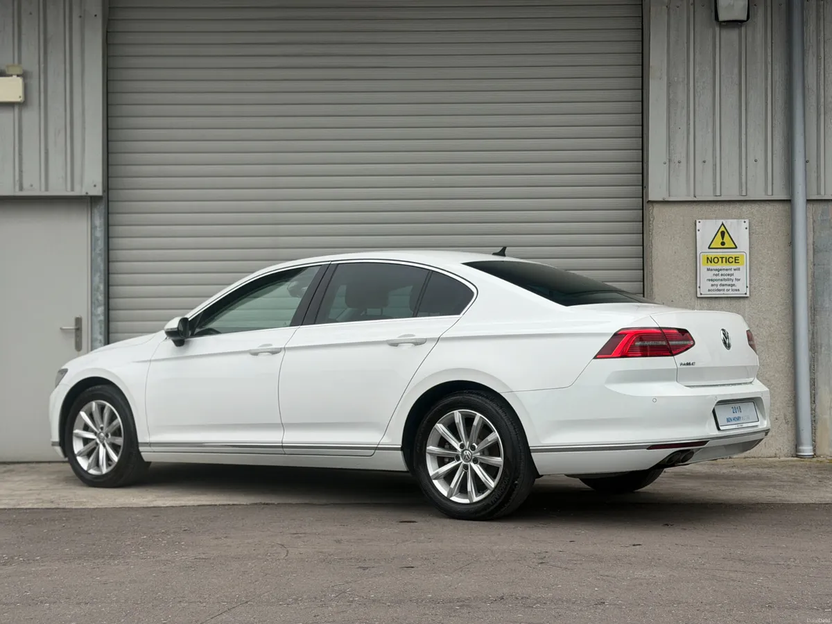 2018 Volkswagen Passat 2.0 TDI Highline DSG - Image 4