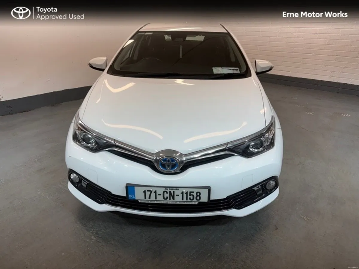 Toyota Auris AURIS HYBRID LUNA 5DR - Image 5