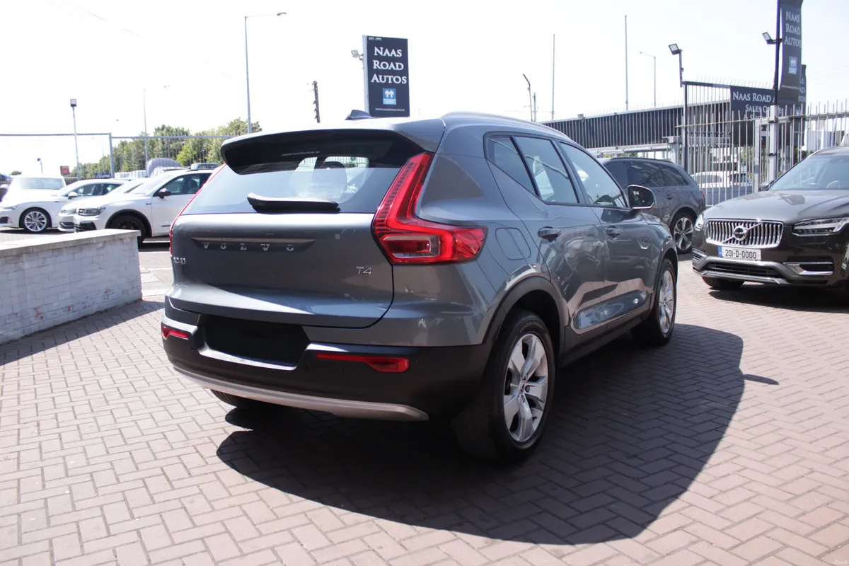 2018 VOLVO XC40 T4 5DR HATCHBACK AUTOMATIC - Image 4