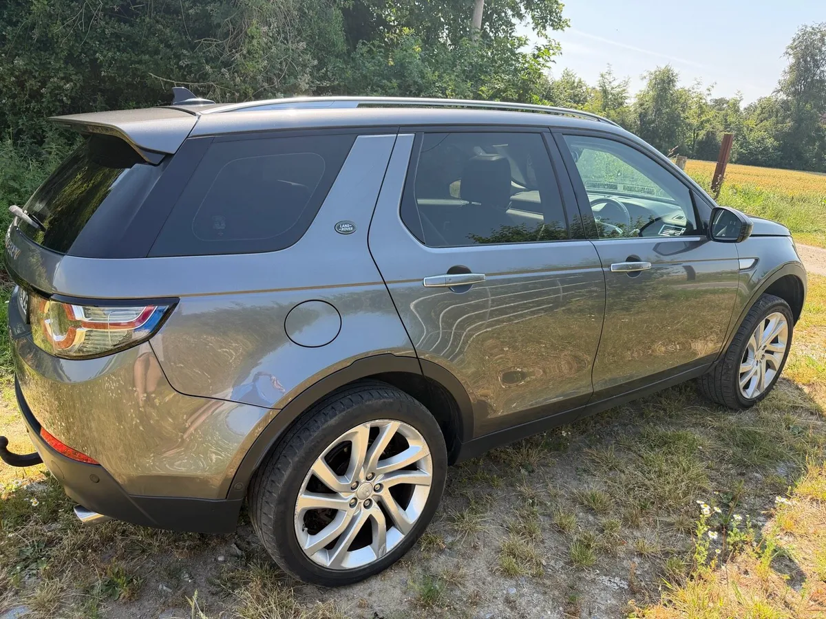 Land Rover Discovery Sport - Image 3