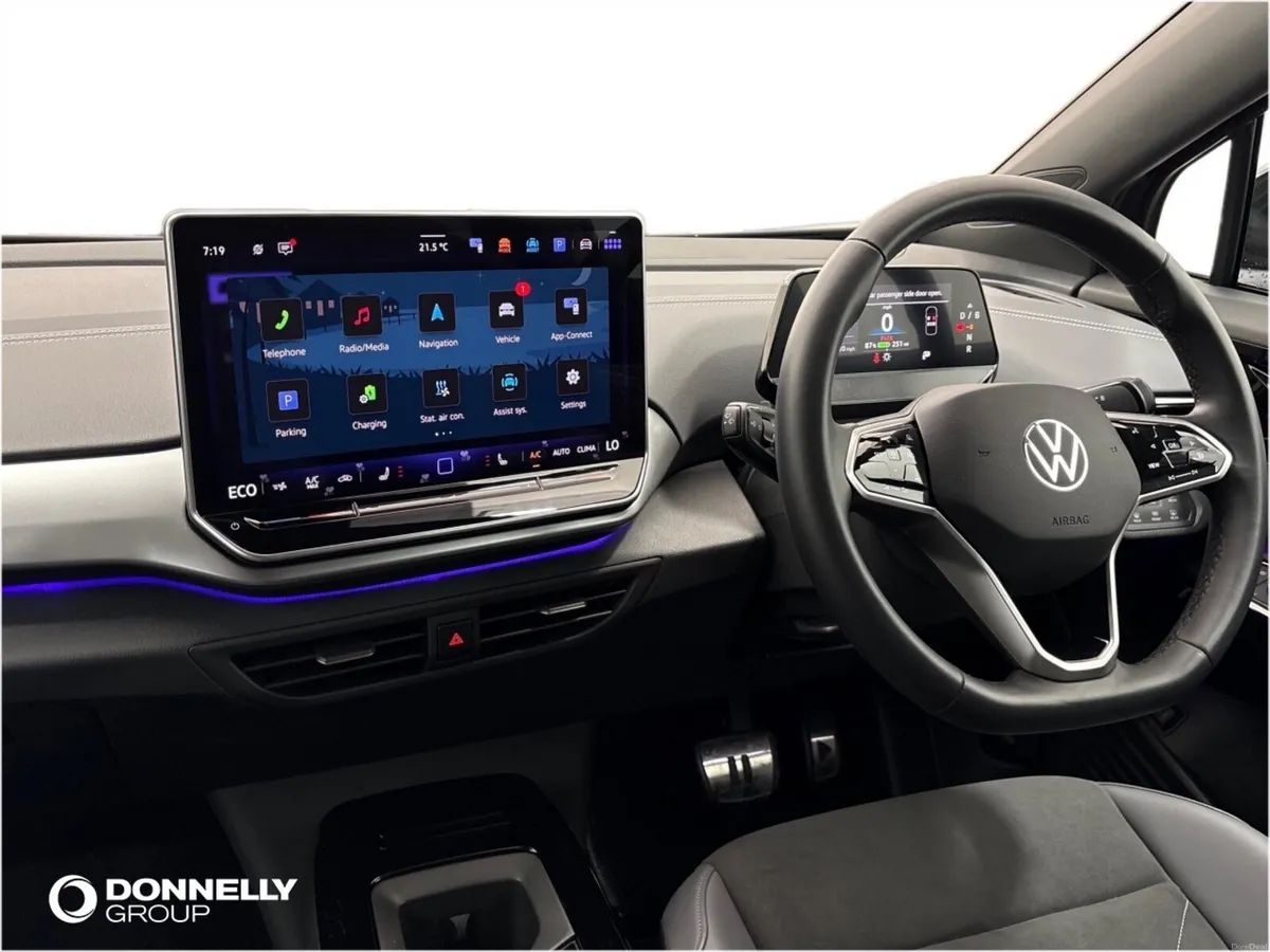 Volkswagen ID.4 Estate Match Pro - Image 2