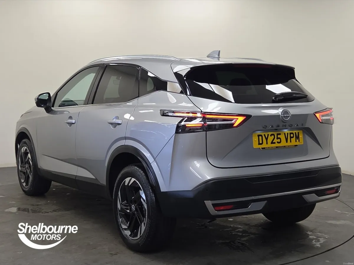 Nissan Qashqai Hatchback N-Connecta - Image 2