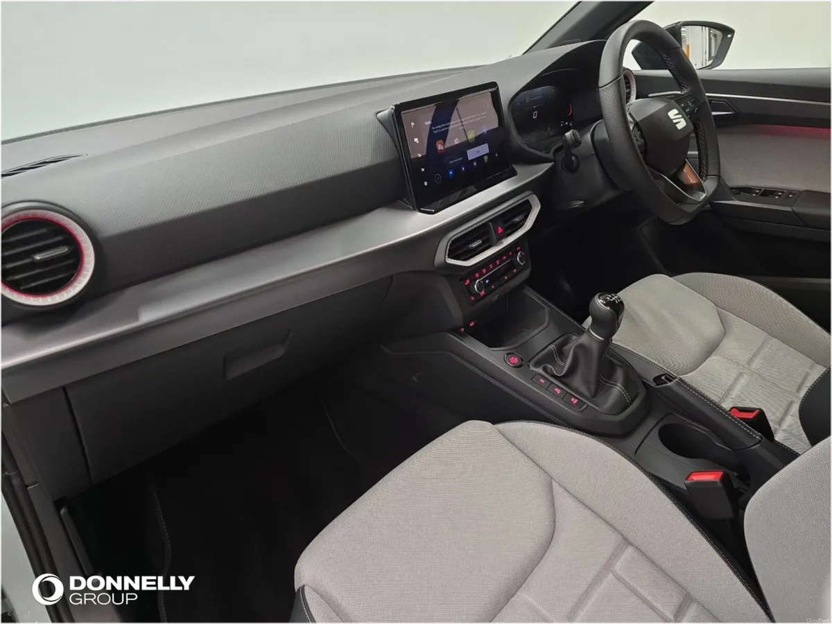 SEAT Arona Hatchback FR First Edition - Image 2