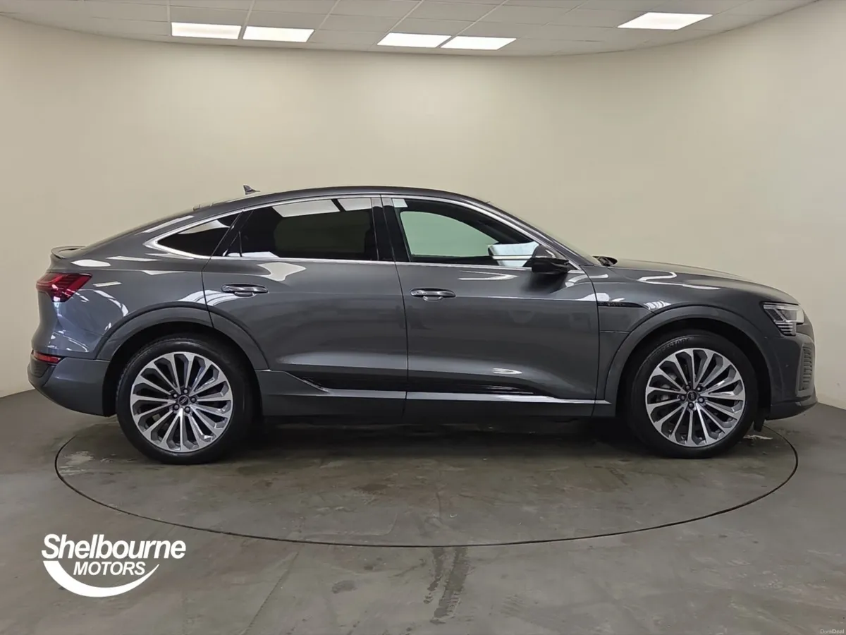 Audi Q8 E-Tron SPORTBACK QUATTRO S LINE - Image 3