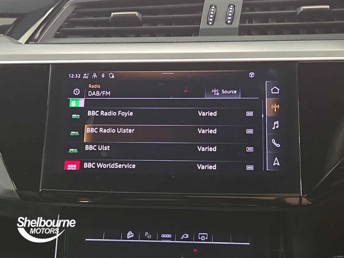 Audi Q8 E-Tron SPORTBACK QUATTRO S LINE - Image 5