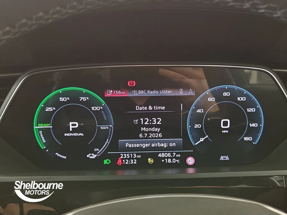 Audi Q8 E-Tron SPORTBACK QUATTRO S LINE - Image 6