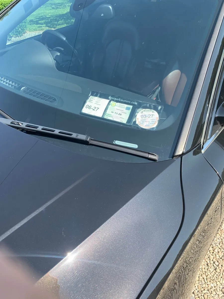 Audi A8 2015 - Image 2