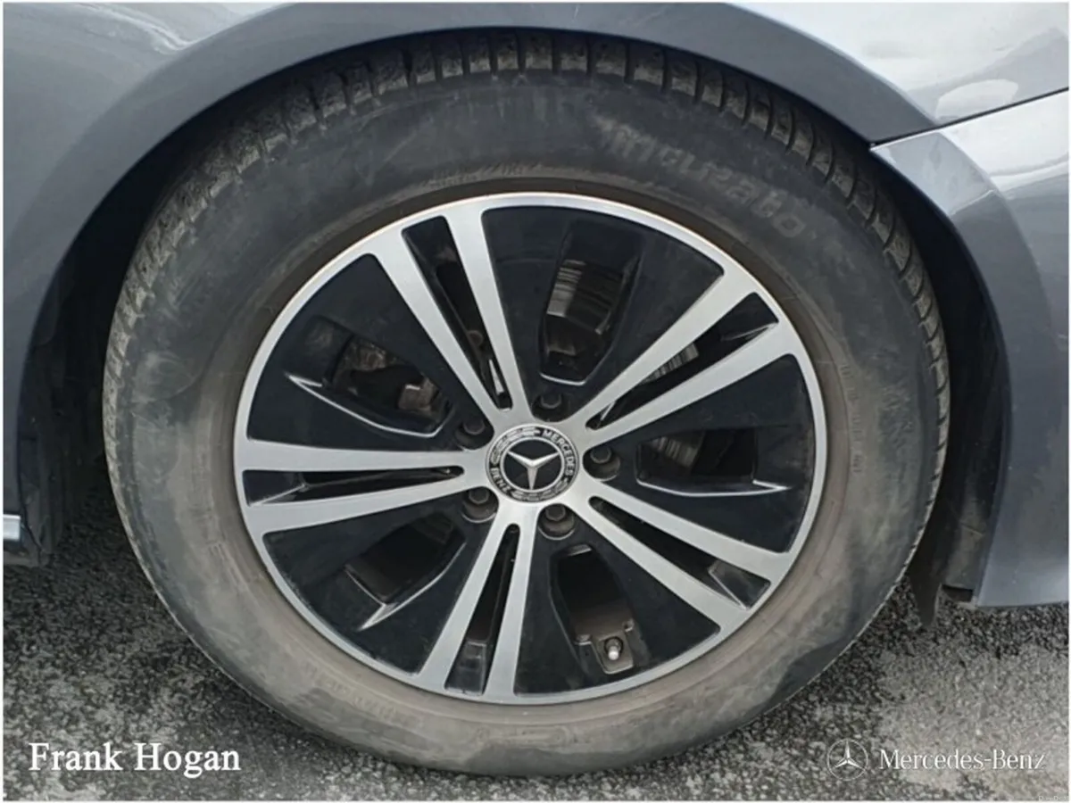 Mercedes-Benz E-Class E 220 D A/T Avantgarde - Image 5