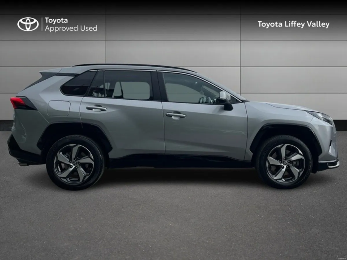 Toyota RAV4 RAV4 PLUG-IN HYBRID SOL - Image 3