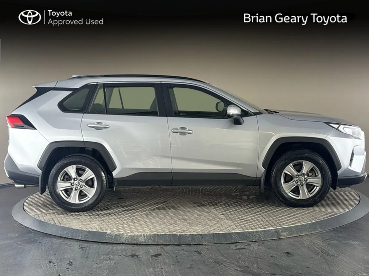 Toyota RAV4 HYBRID LUNA - Image 3