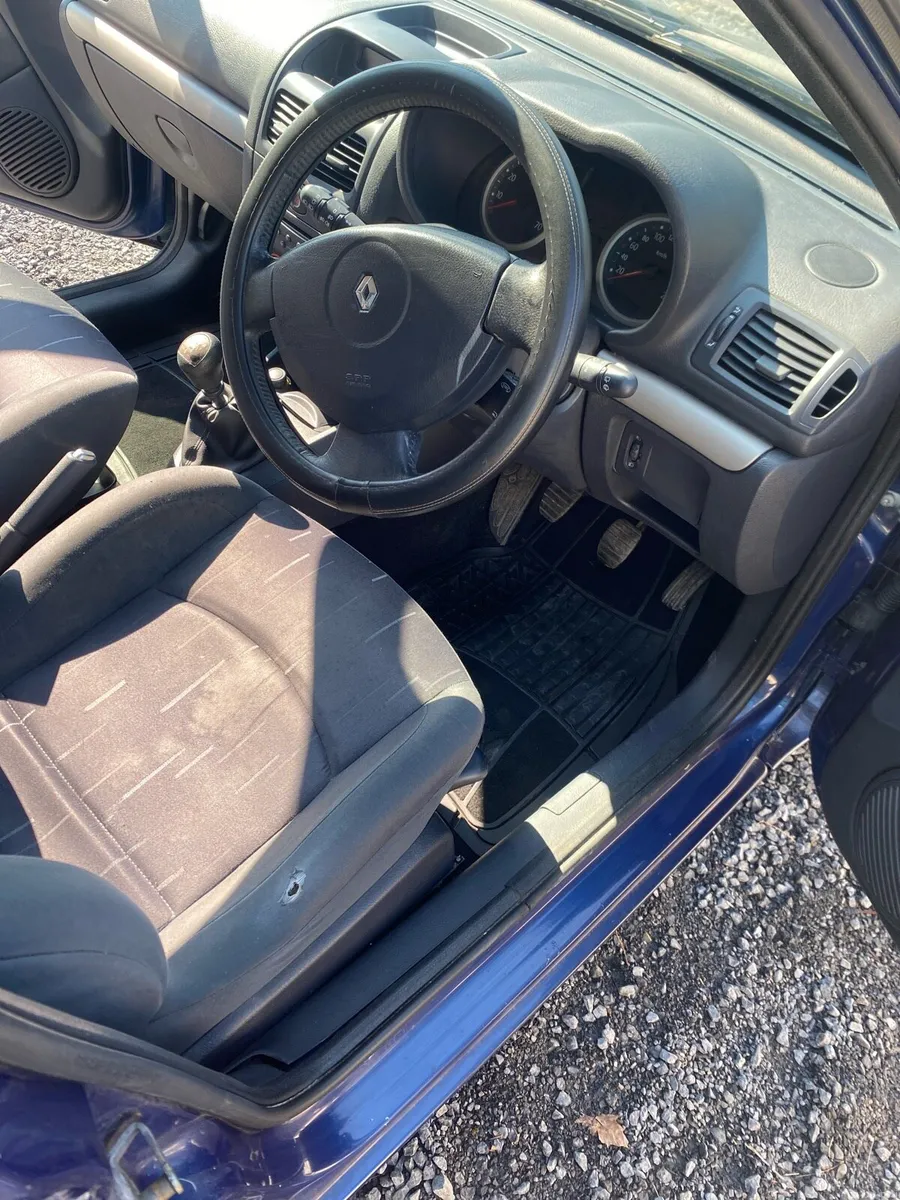 05 Renault Clio - Image 2