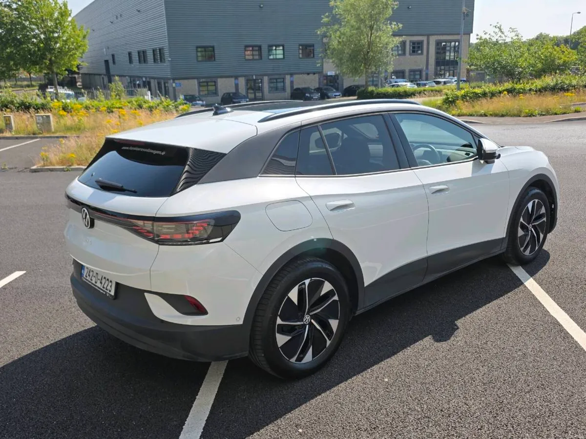 VW ID 4 Pro Plus 286HP Panoramic Roof - Image 4