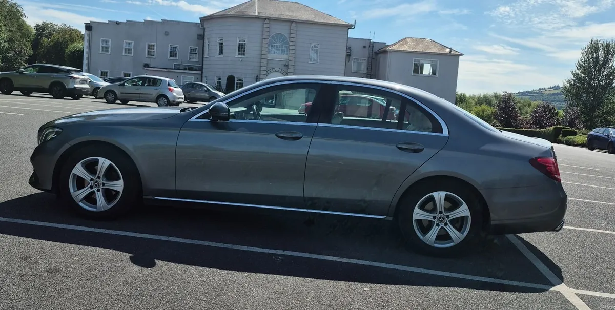Mercedes-Benz E-Class 2018 - Image 2