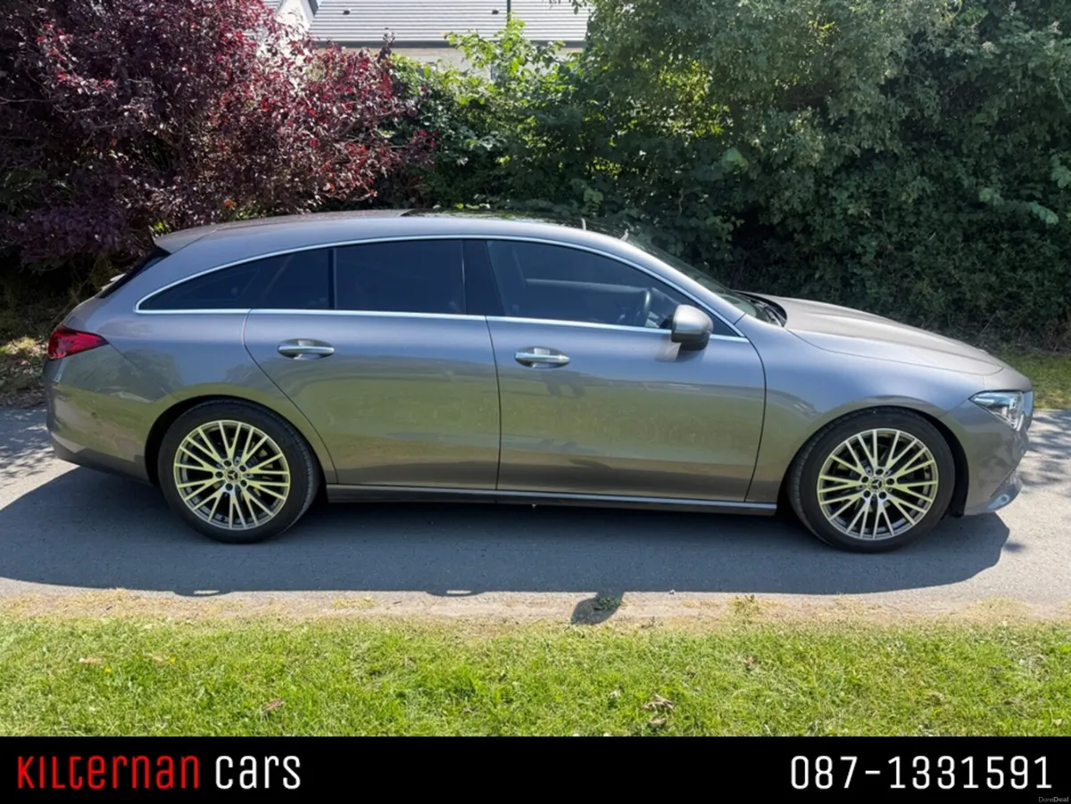 Mercedes-Benz CLA PANORAMIC ROOF MINT CONDITION - Image 5