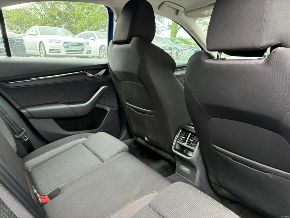Skoda Octavia AMBITION 2.0 TDI 115 BHP - Image 6
