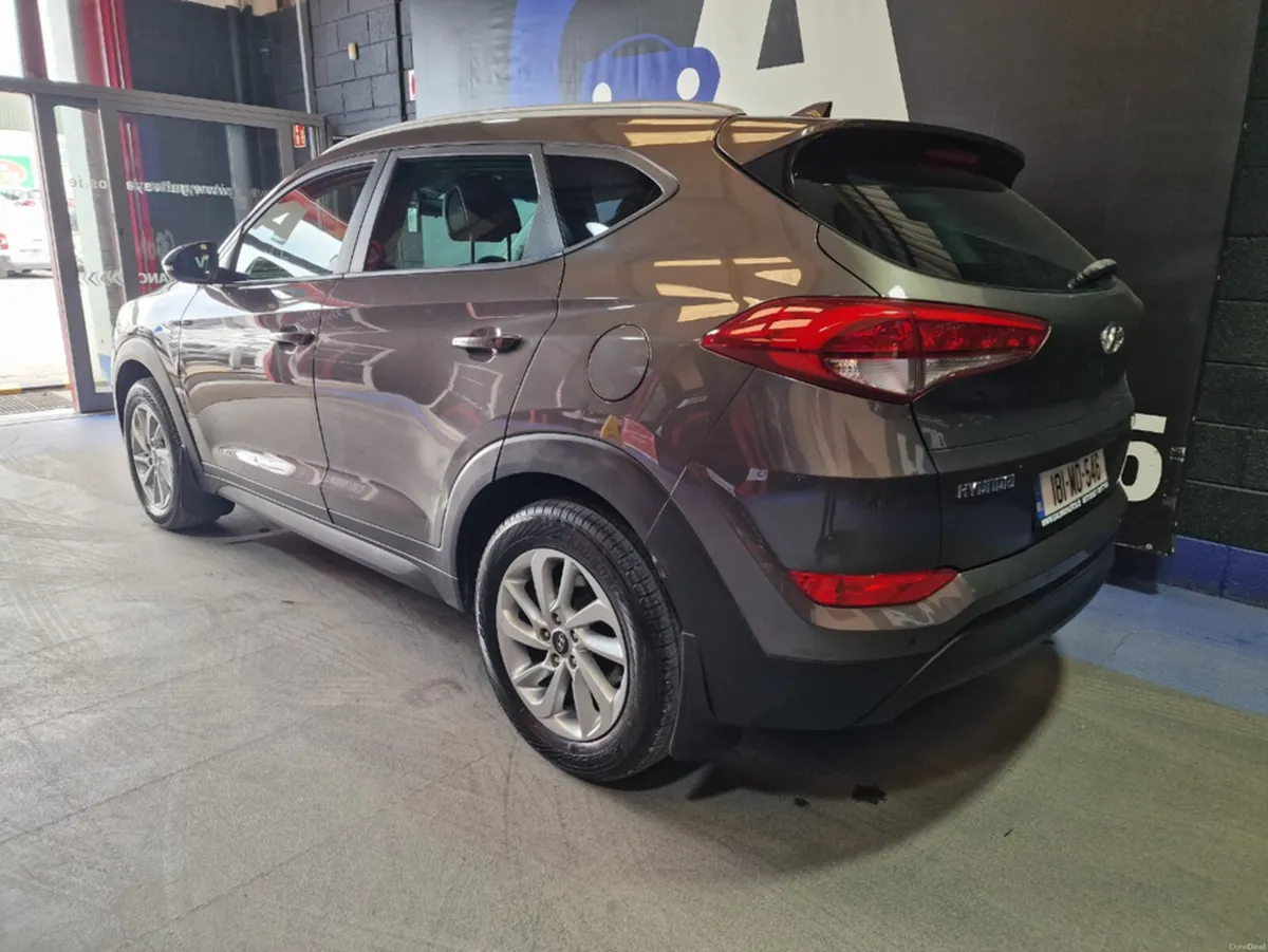 Hyundai Tucson EXECUTIVE FULL LEATHER**SAT NAV, RE - Image 6