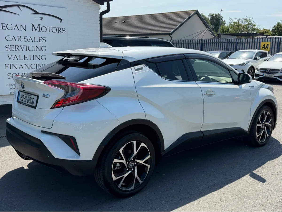 Toyota C-HR (192) 1.8 HYBRID SPORT AUTO - Image 3