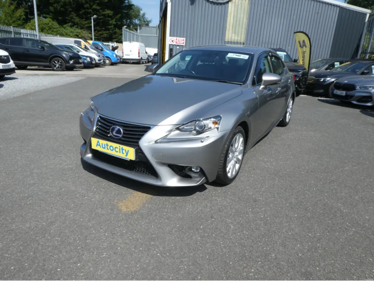 Lexus IS 300 H 2.5 LUXURY CVT AUTO 4DR - Image 3