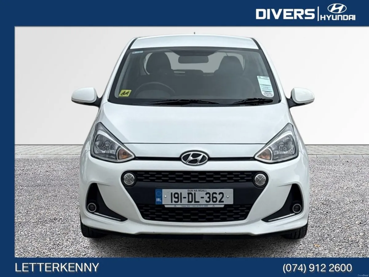 Hyundai i10 Deluxe - Image 4