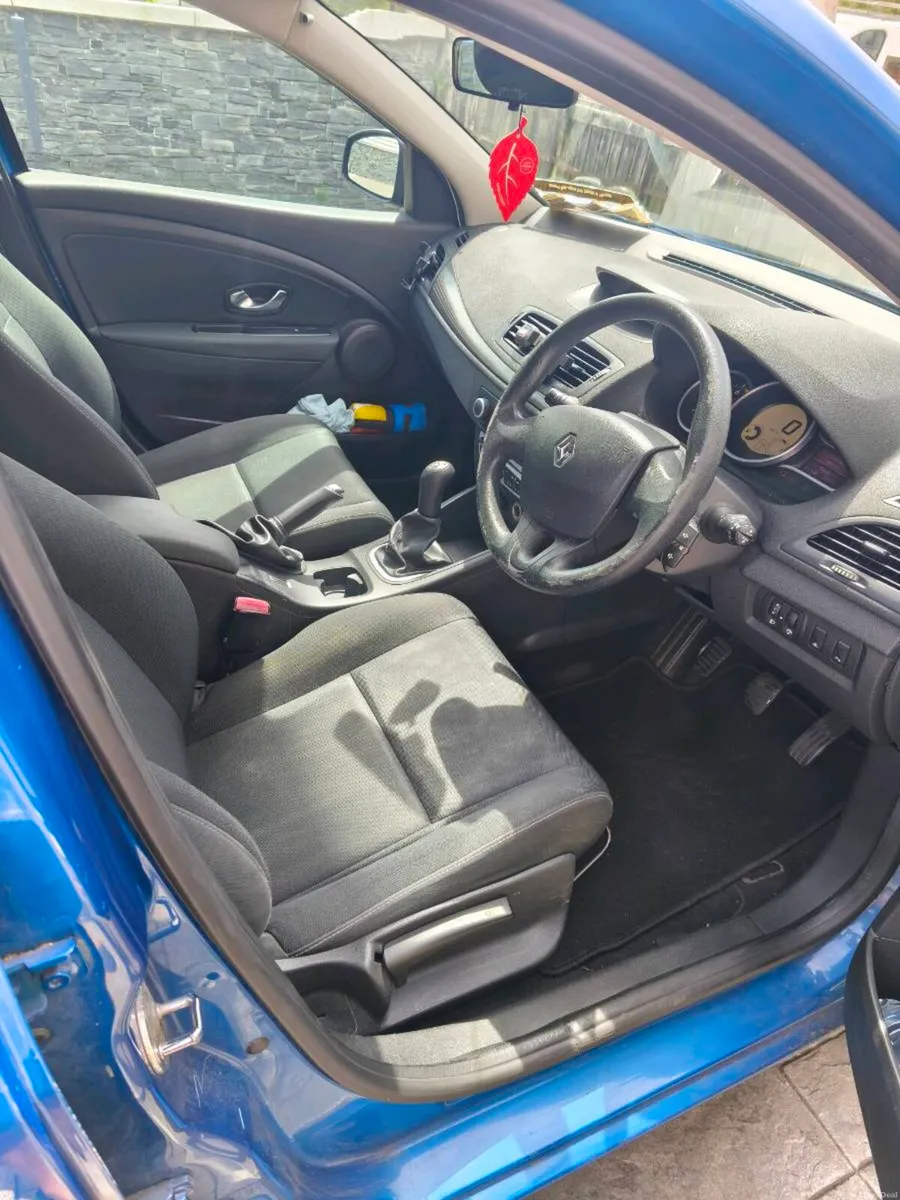 Renault Megane 2010 - Image 2