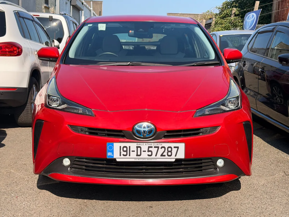 Toyota Prius 2019 hybrid self charging - Image 2