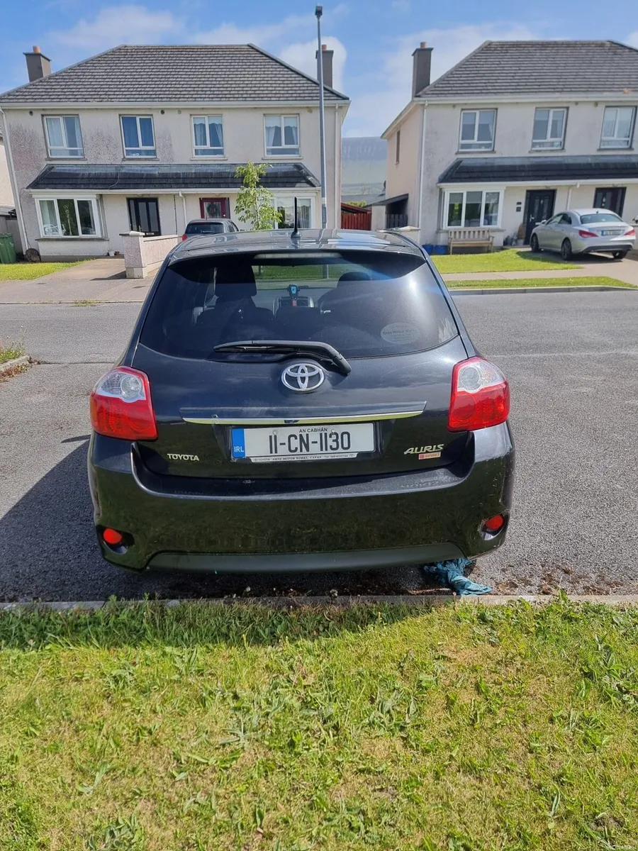 Car - Image 2