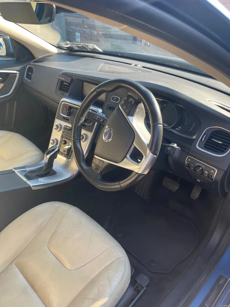 Volvo S60 2017 Auto - Image 5