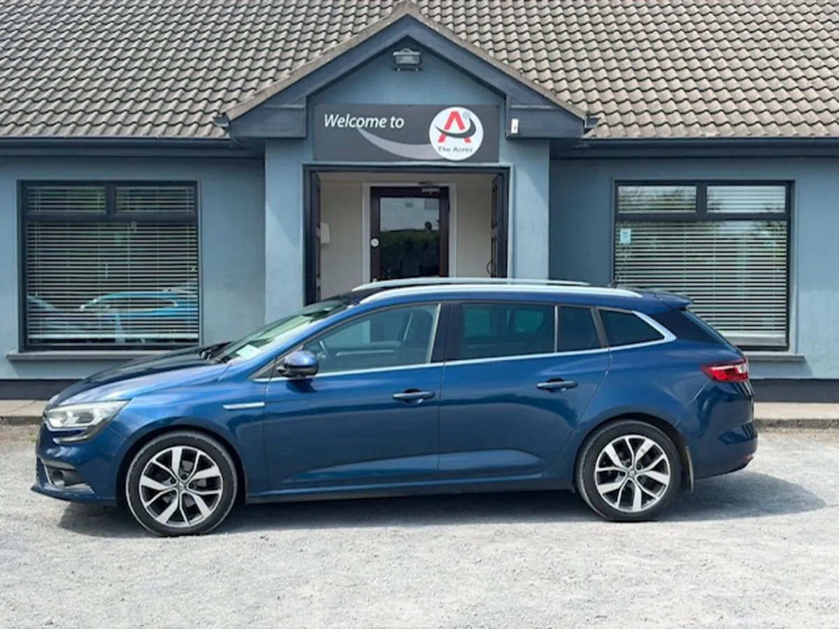 Renault Megane 2017 - Image 1