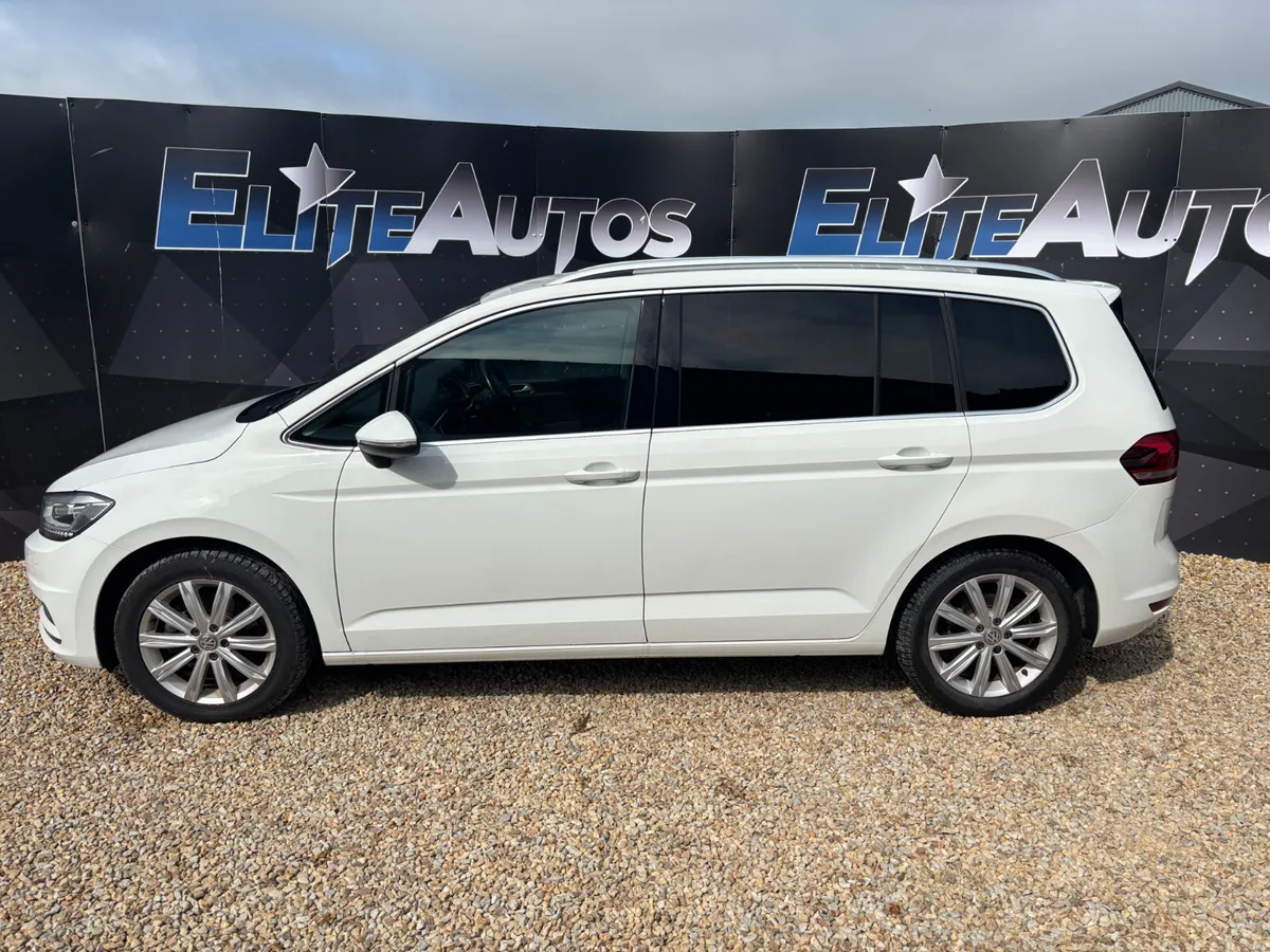 2016 Volkswagen Sharan White - Image 2