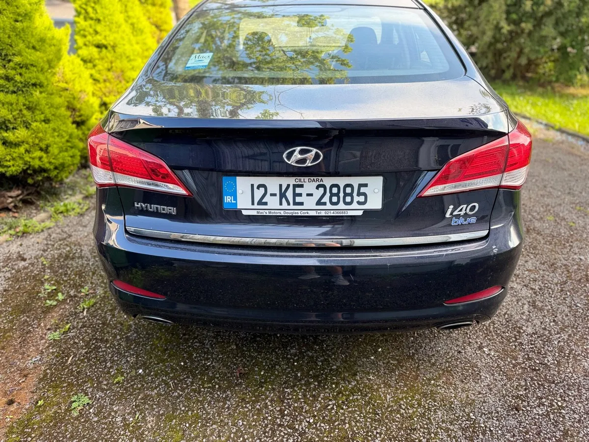 Car - Image 2
