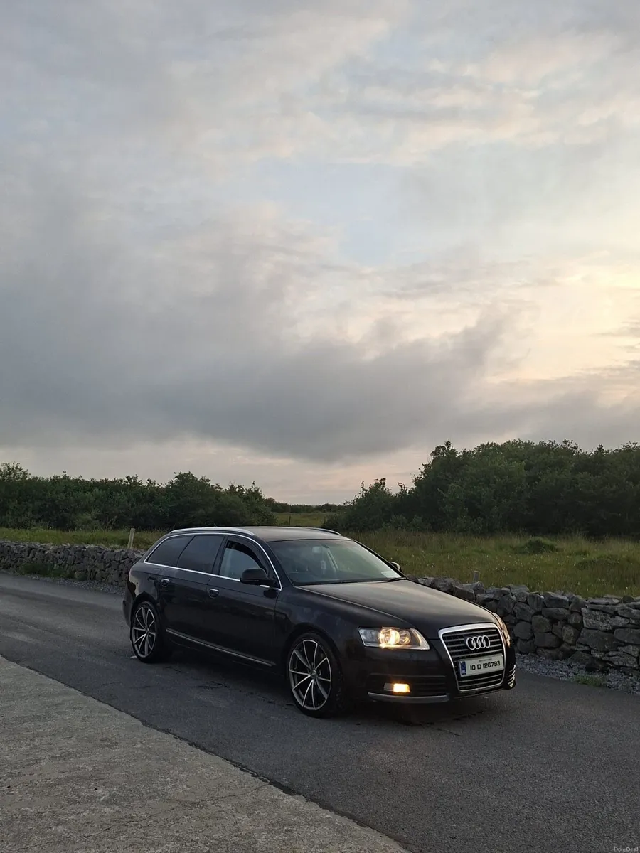 2010 Audi a6 avant - Image 1