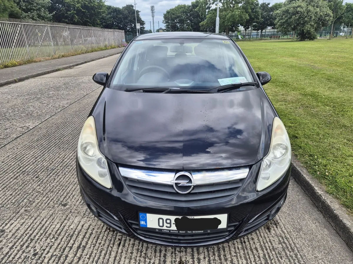 2009 Opel Corsa Club 1.2L 16V - Image 1