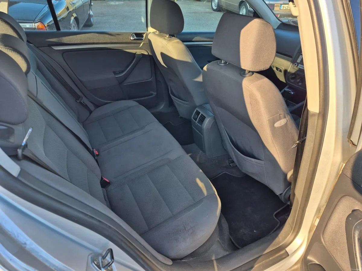 2005 VW Golf 1.6 petrol automatic, NCT 01/27 - Image 4