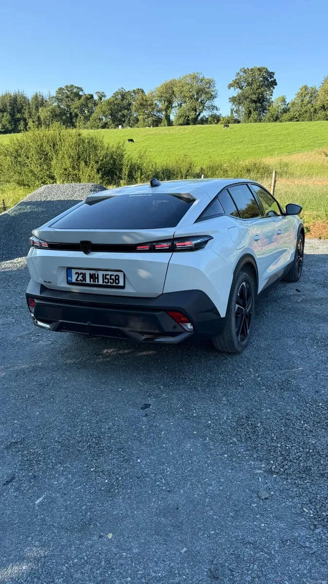 Peugeot 408 2023 - Image 4